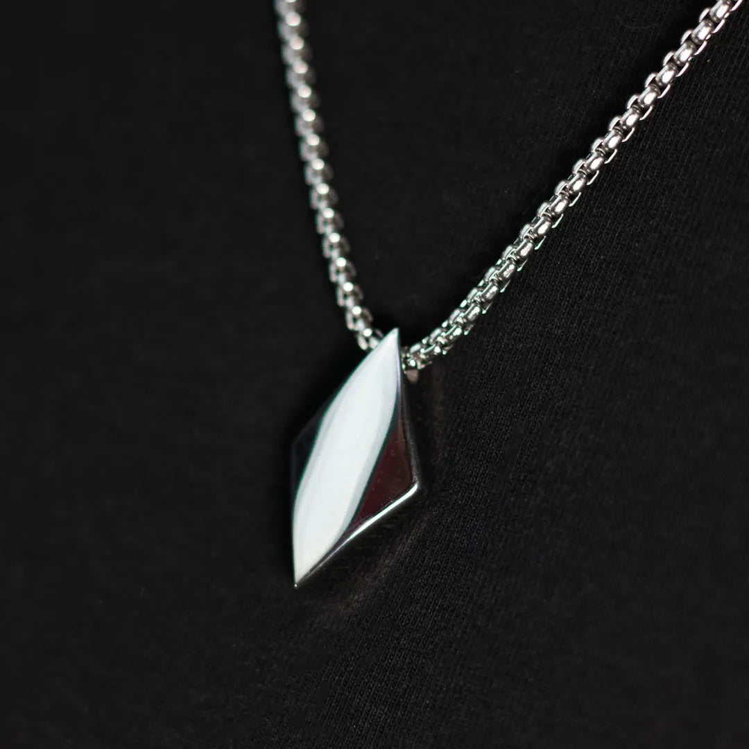 Shark Tooth Pendant (Silver)